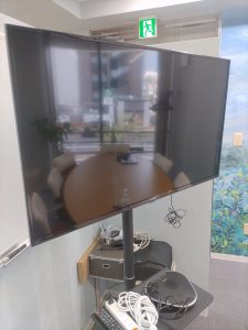 オンライン会議用モニター オンライン会議用モニター